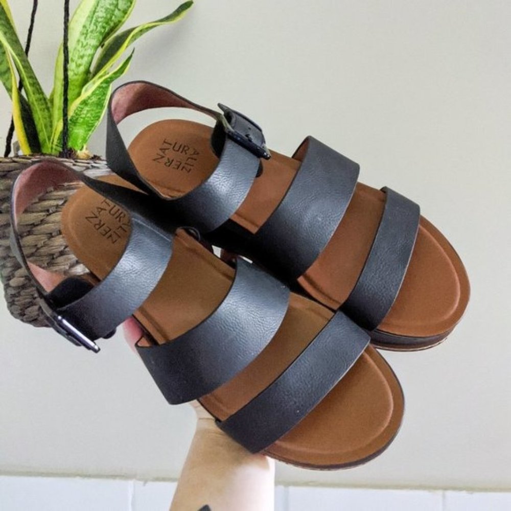 Naturalizer Billie Black Leather Platform Sandal, 11 - Picture 3 of 13